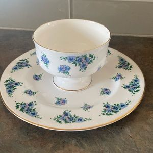 Royal Victorian 2 Piece Dish Set